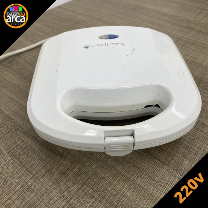 Sanduicheira Candance 220v