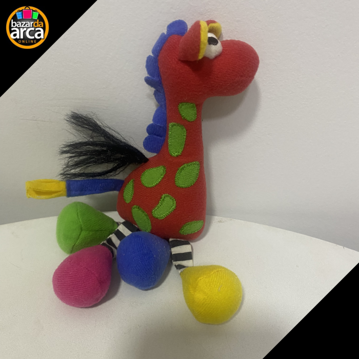 Girafa Vermelha Pelúcia